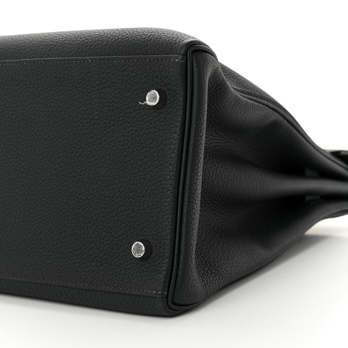 Togo Maxi Kelly Retourne 42 Caban product image 10, provided for visual reference and product detail review