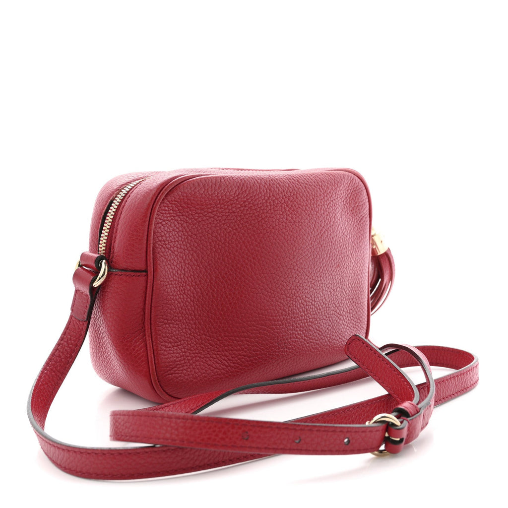 Pebbled Calfskin Small Soho Disco Bag Tabasco Red product image 3, provided for visual reference and product detail review