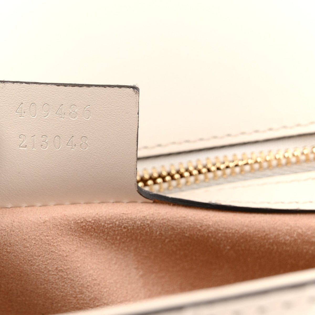 Guccissima Medium Padlock Shoulder Bag Mystic White product image 7, provided for visual reference and product detail review