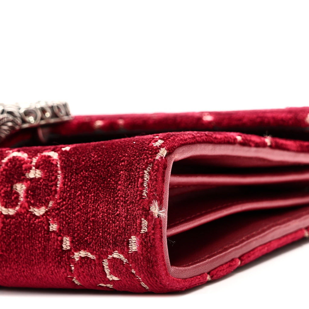 Velvet GG Monogram Mini Dionysus Chain Wallet Red Cipria product image 10, provided for visual reference and product detail