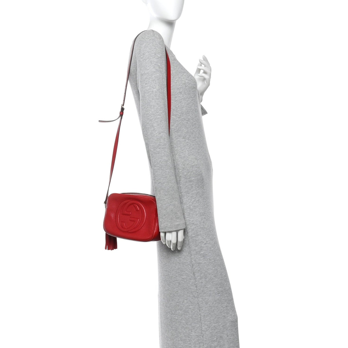 Pebbled Calfskin Small Soho Disco Bag Tabasco Red product image 2, provided for visual reference and product detail review