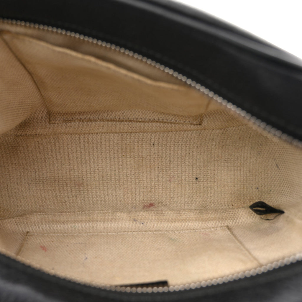 Pebbled Calfskin Small Soho Disco Bag Black product image 5, provided for visual reference and product detail review