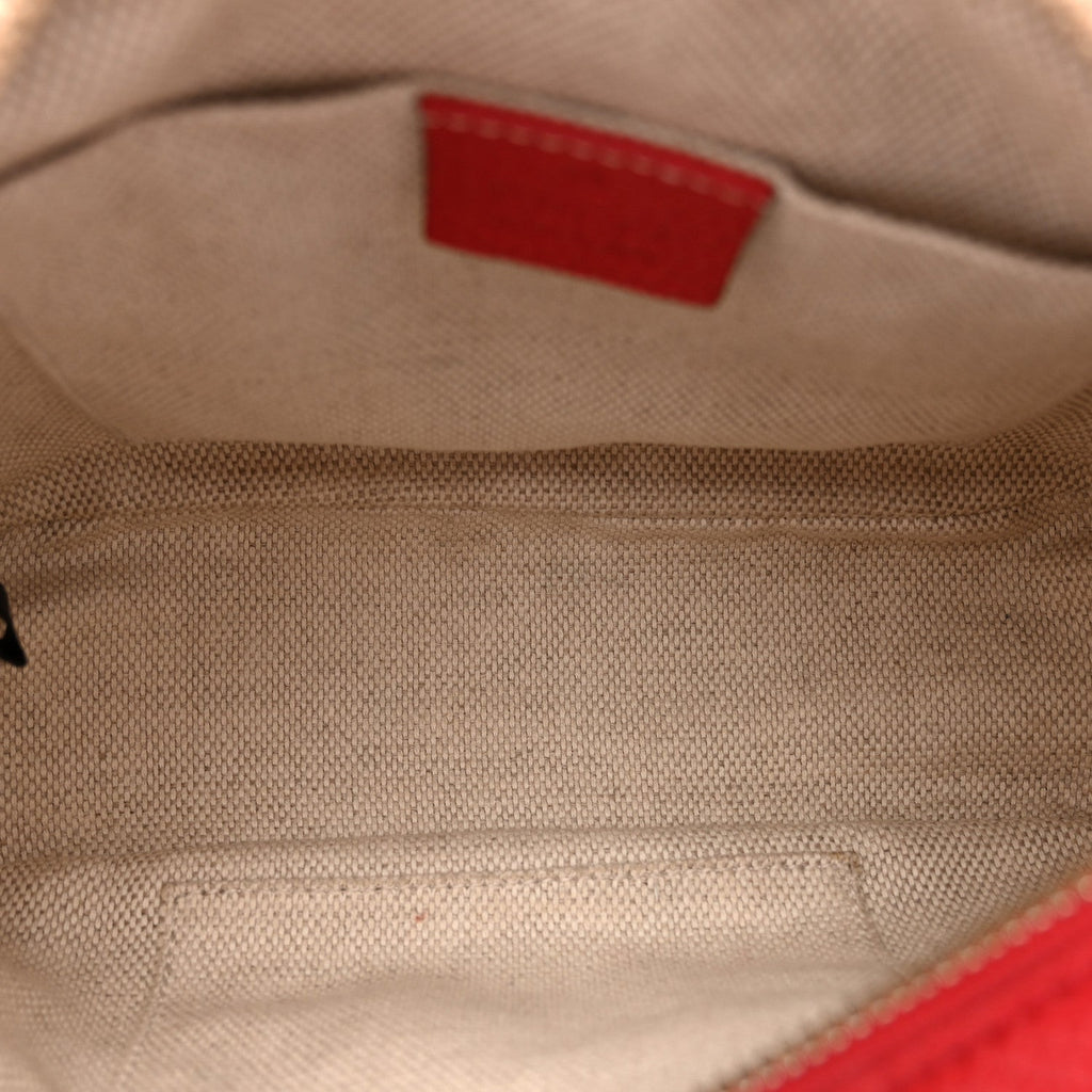 Pebbled Calfskin Small Soho Disco Bag Tabasco Red product image 5, provided for visual reference and product detail review