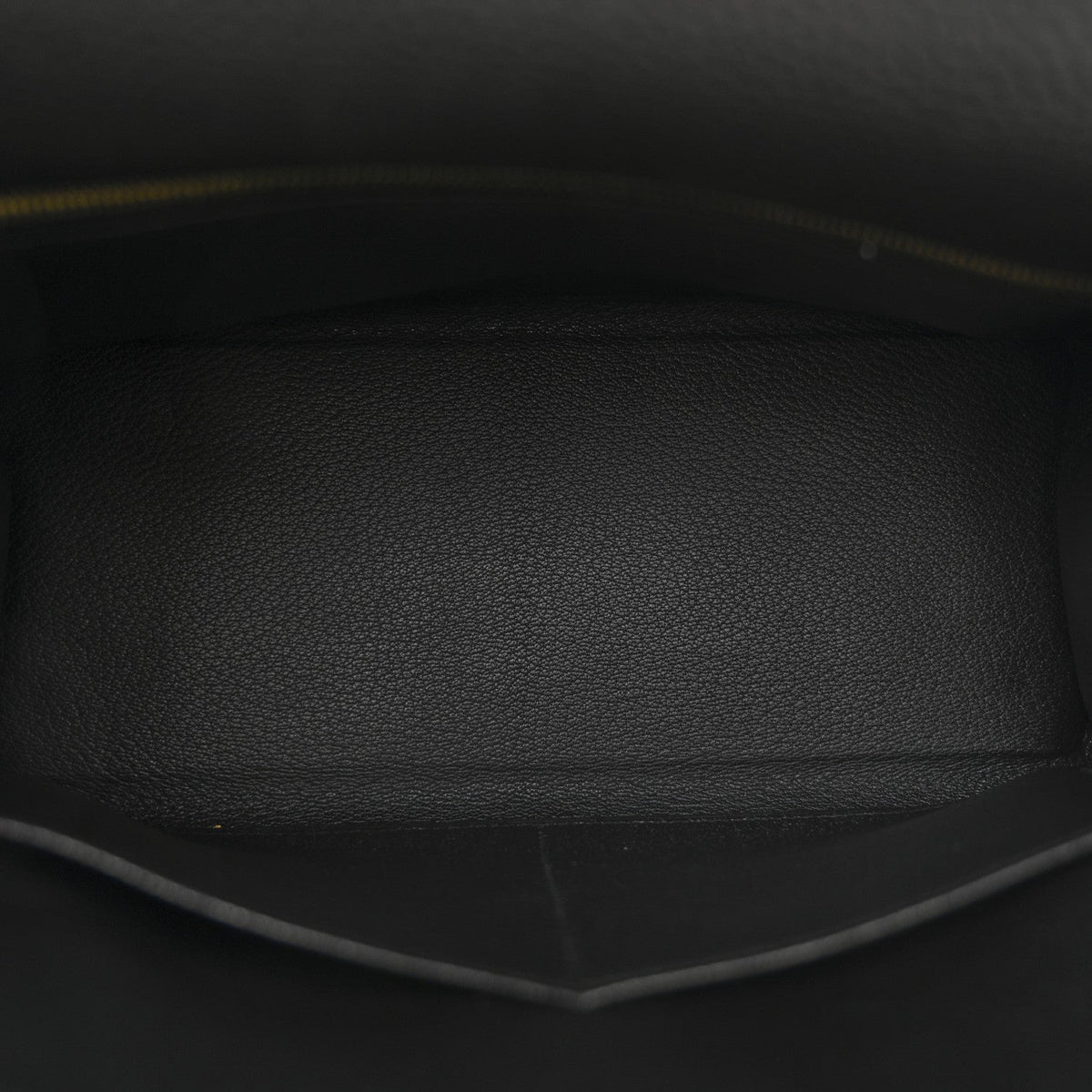 Togo Kelly Retourne 28 Black product image 5, provided for visual reference and product detail review