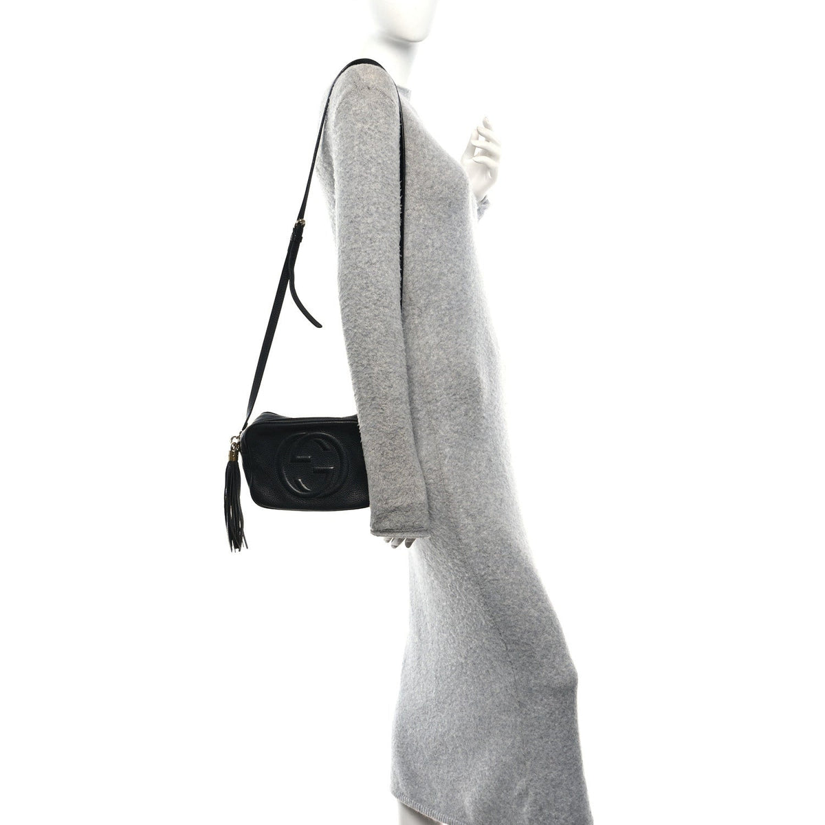 Pebbled Calfskin Small Soho Disco Bag Black product image 2, provided for visual reference and product detail review