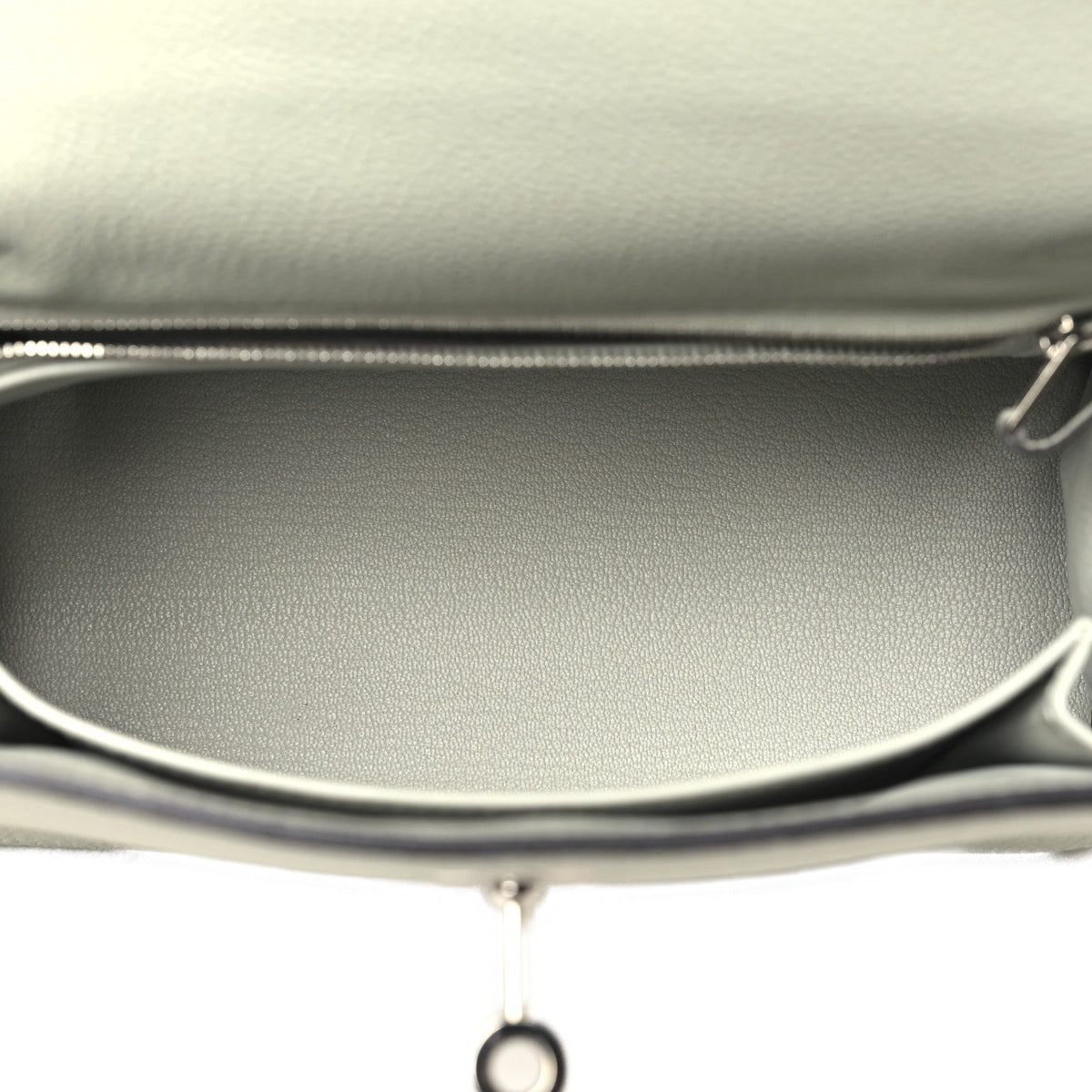 Togo Kelly Retourne 25 Gris Neve product image 5, provided for visual reference and product detail review