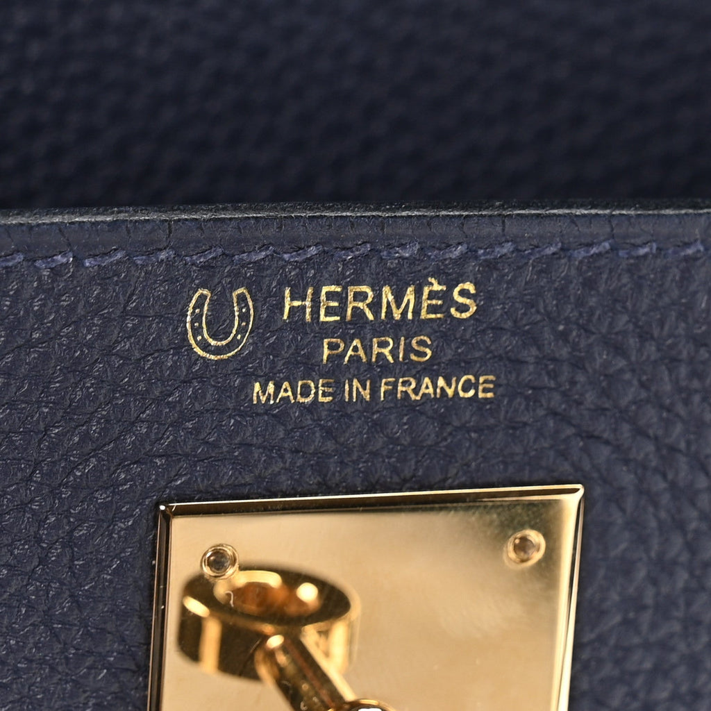 Togo Horseshoe Au Galop Kelly Retourne 28 Bleu Nuit Rouge H Fauve product image 6, provided for visual reference and product