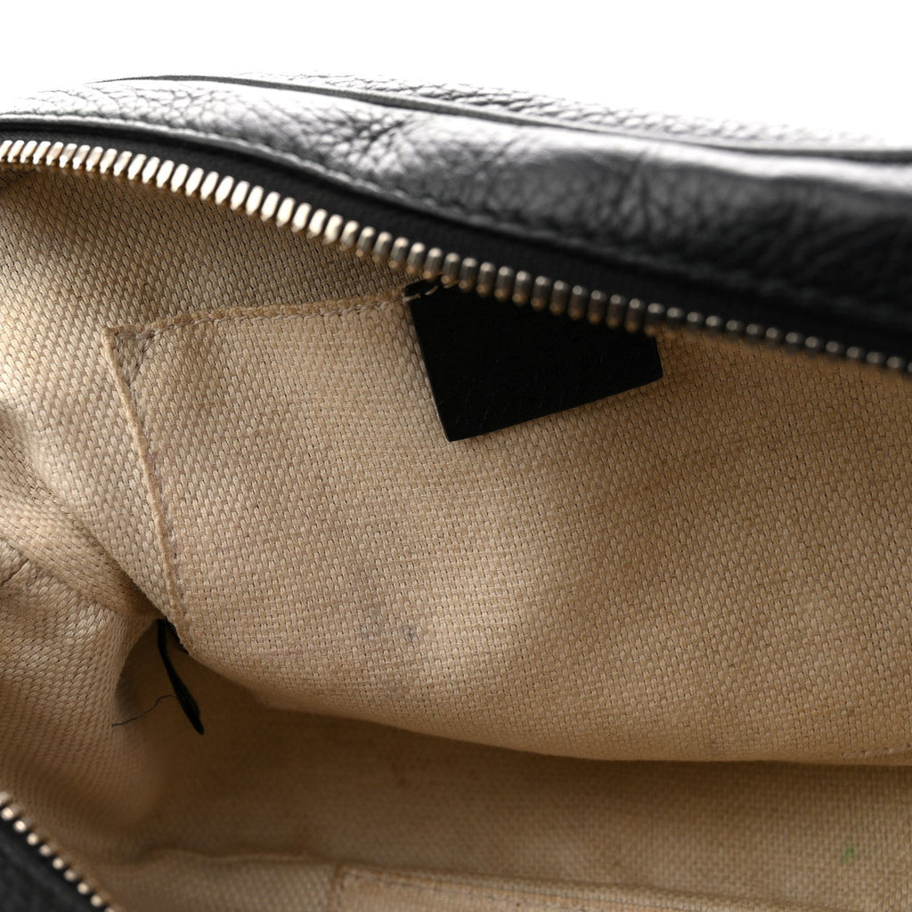 Pebbled Calfskin Small Soho Disco Bag Black product image 11, provided for visual reference and product detail review