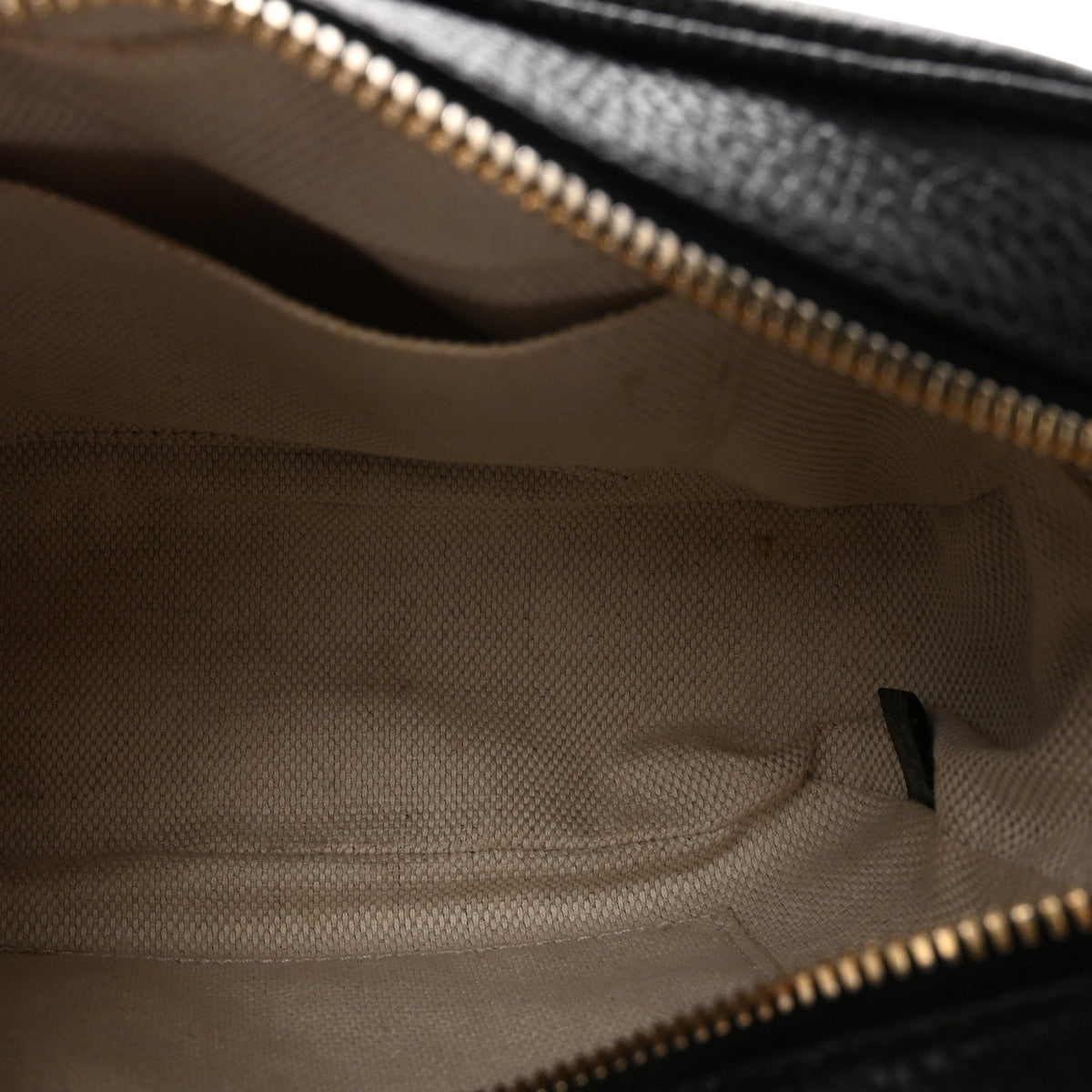 Pebbled Calfskin Small Soho Disco Bag Black product image 5, provided for visual reference and product detail review