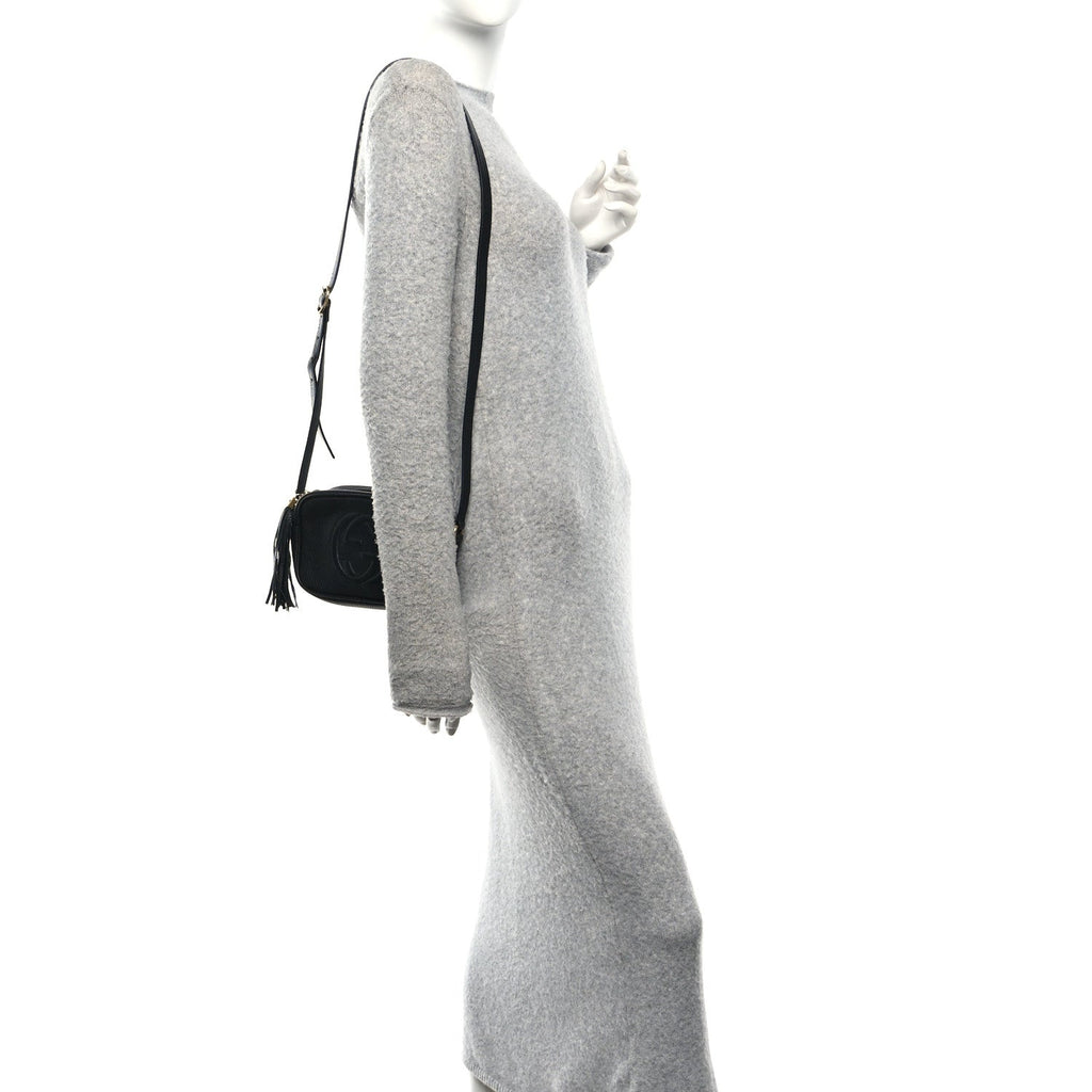 Pebbled Calfskin Small Soho Disco Bag Black product image 2, provided for visual reference and product detail review