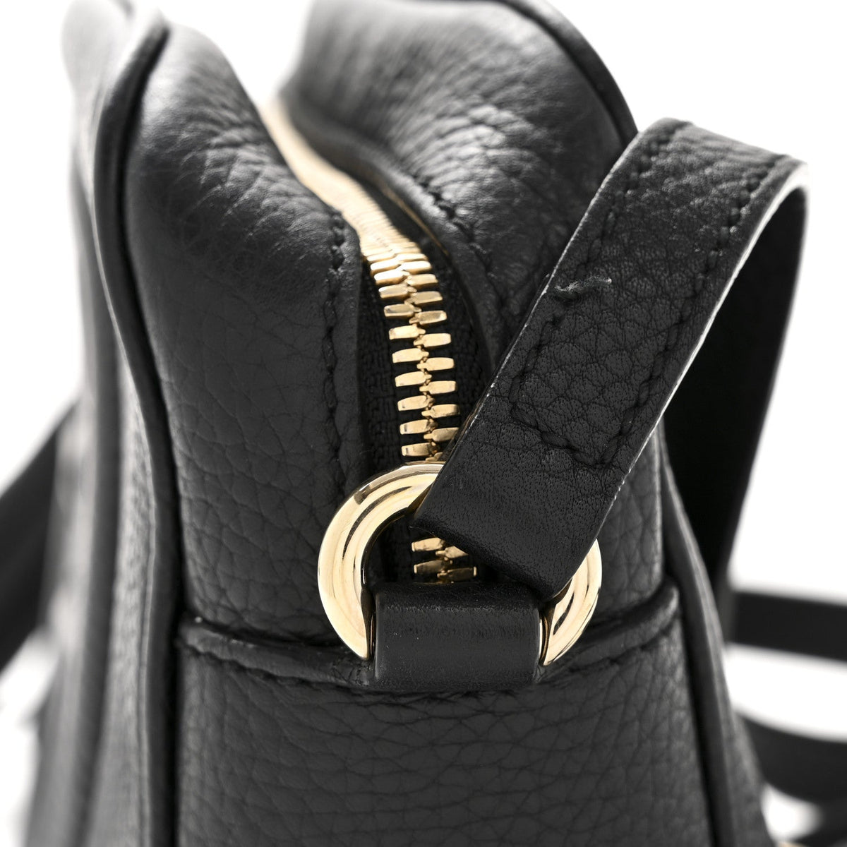 Pebbled Calfskin Small Soho Disco Bag Black product image 12, provided for visual reference and product detail review
