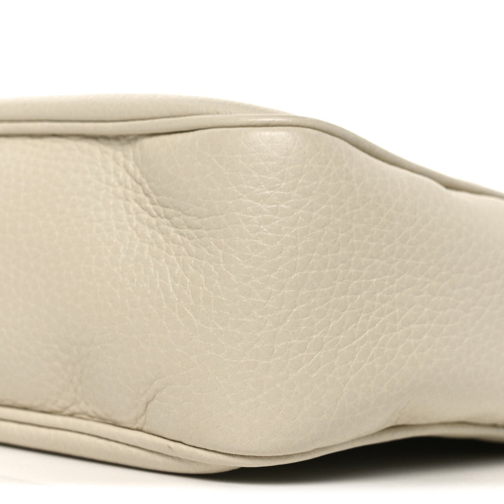 Pebbled Calfskin Small Soho Disco Bag Off White product image 9, provided for visual reference and product detail review