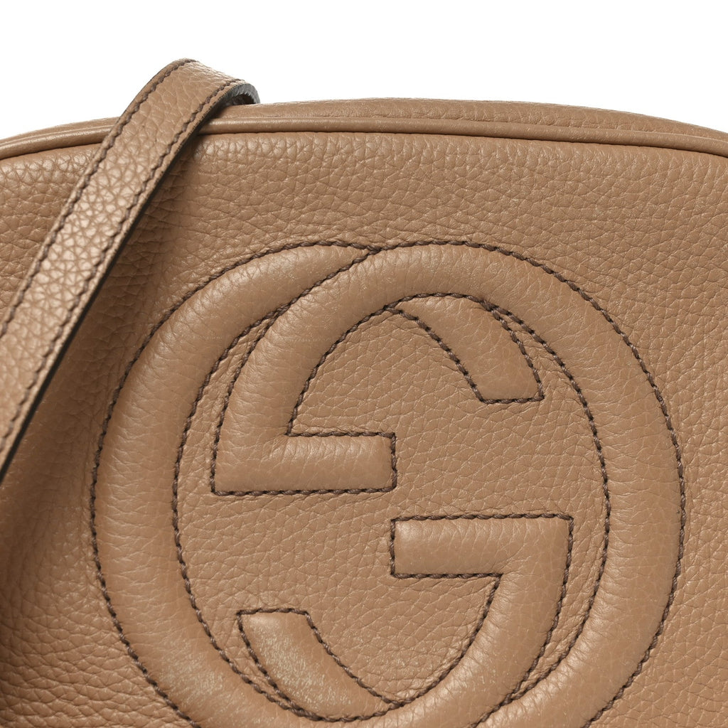 Pebbled Calfskin Small Soho Disco Bag Rose Beige product image 8, provided for visual reference and product detail review