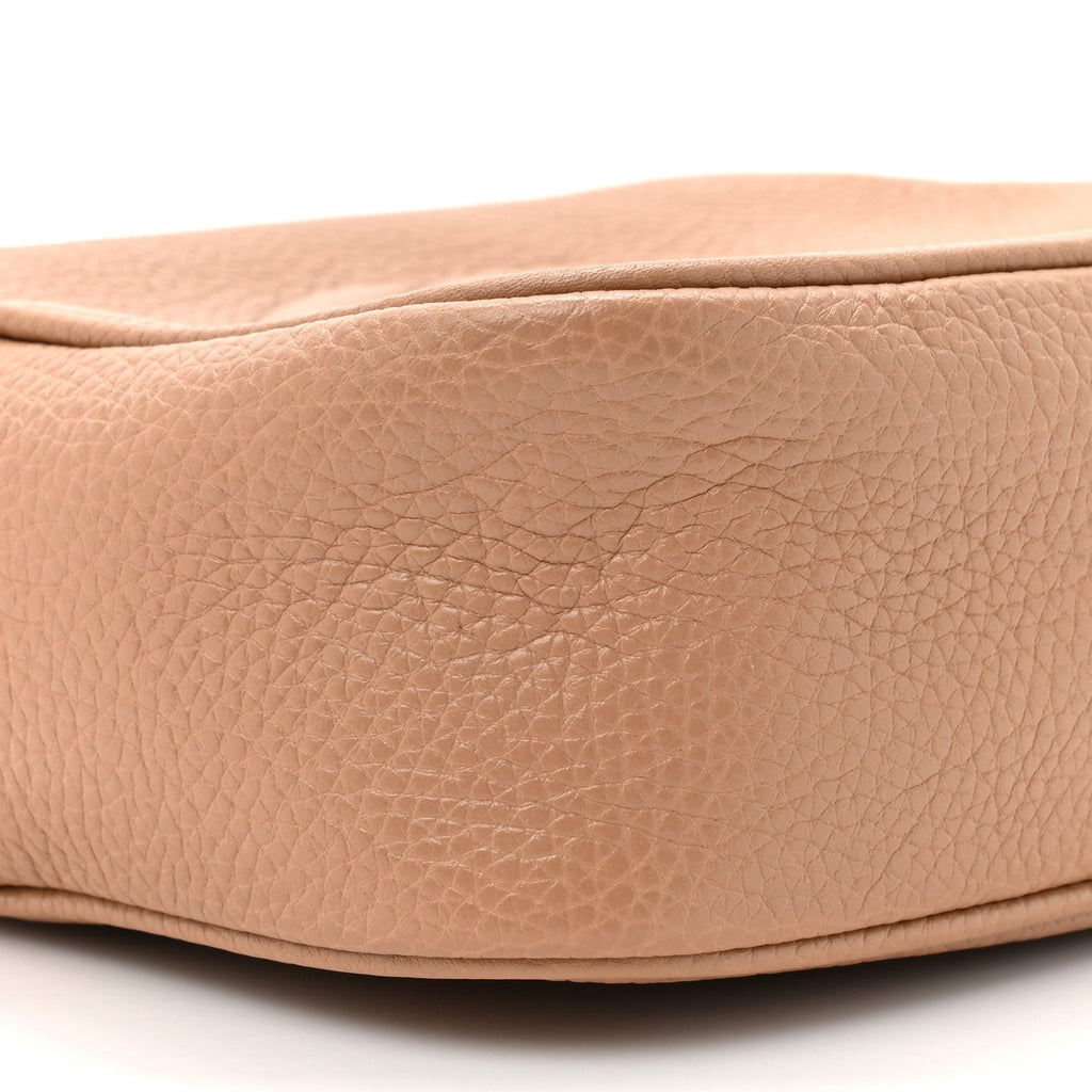 Pebbled Calfskin Small Soho Disco Bag Camelia product image 10, provided for visual reference and product detail review
