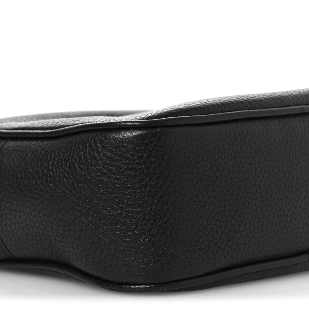 Pebbled Calfskin Small Soho Disco Bag Black product image 9, provided for visual reference and product detail review