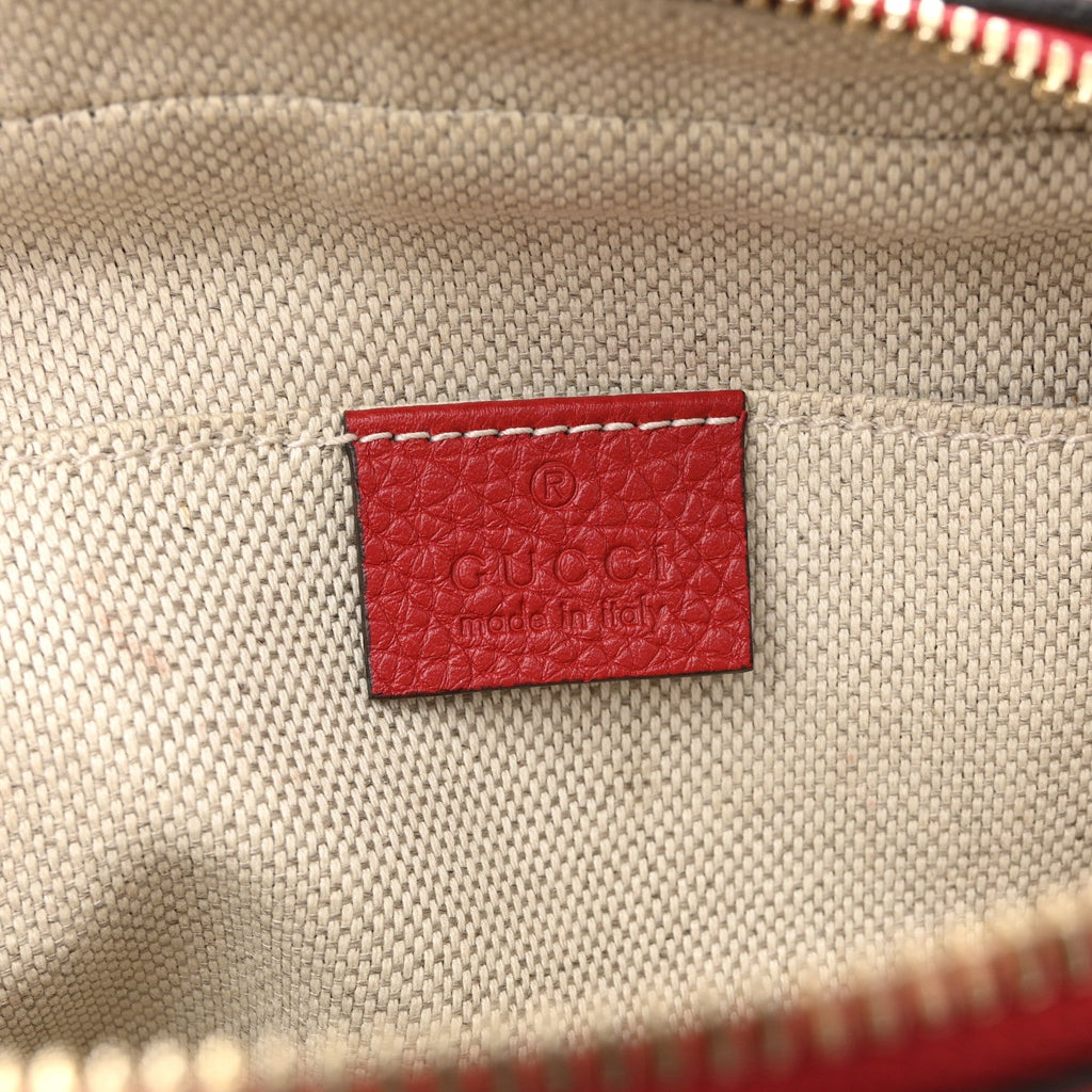 Pebbled Calfskin Small Soho Disco Bag Tabasco Red product image 6, provided for visual reference and product detail review