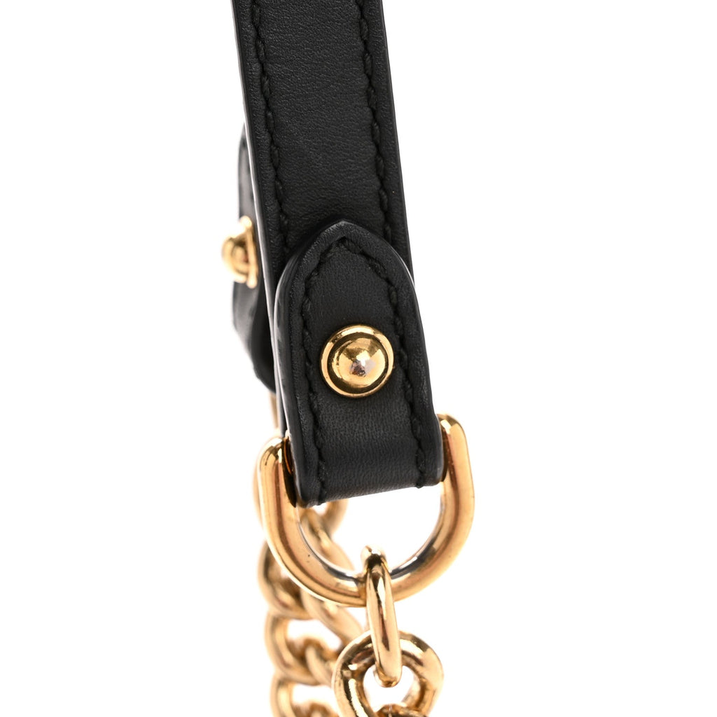 GG Supreme Monogram Bees Small Padlock Tote Beige Oro Black product image 13, provided for visual reference and product