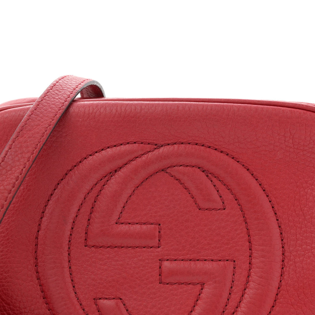 Pebbled Calfskin Small Soho Disco Bag Vibrant Red product image 8, provided for visual reference and product detail review