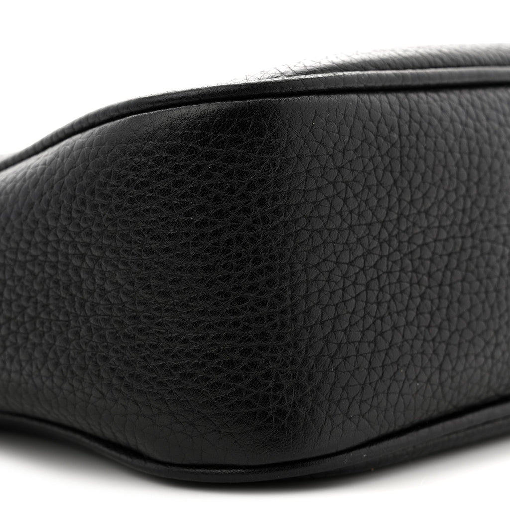 Pebbled Calfskin Small Soho Disco Bag Black product image 9, provided for visual reference and product detail review