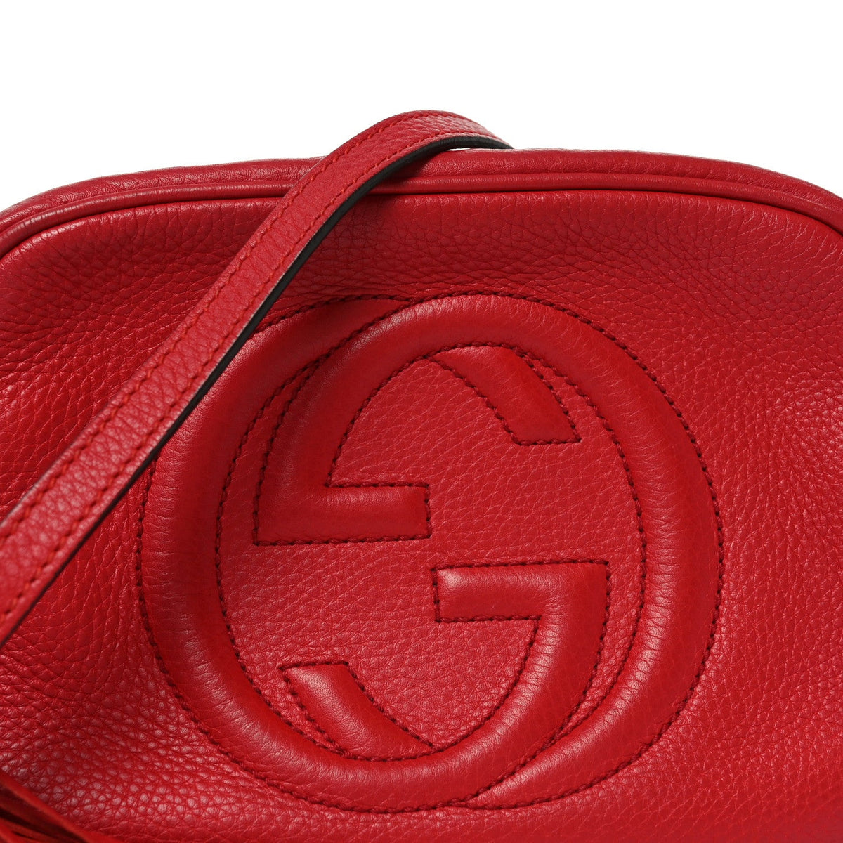 Pebbled Calfskin Small Soho Disco Bag Tabasco Red product image 8, provided for visual reference and product detail review