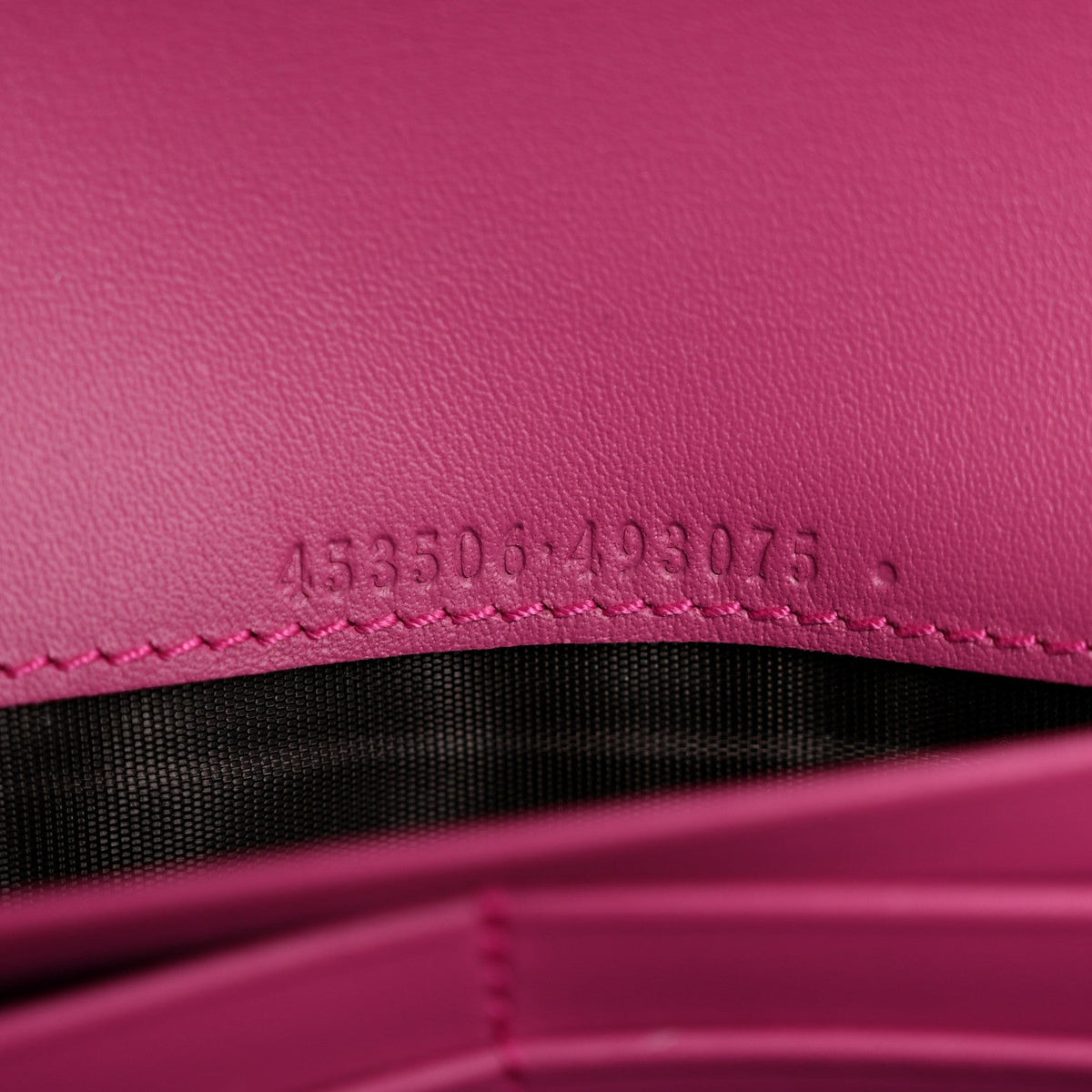 GG Supreme Monogram Moon Calfskin Padlock Continental Chain Wallet Beige Ebony Hibiscus Red New Rosette product image 7,