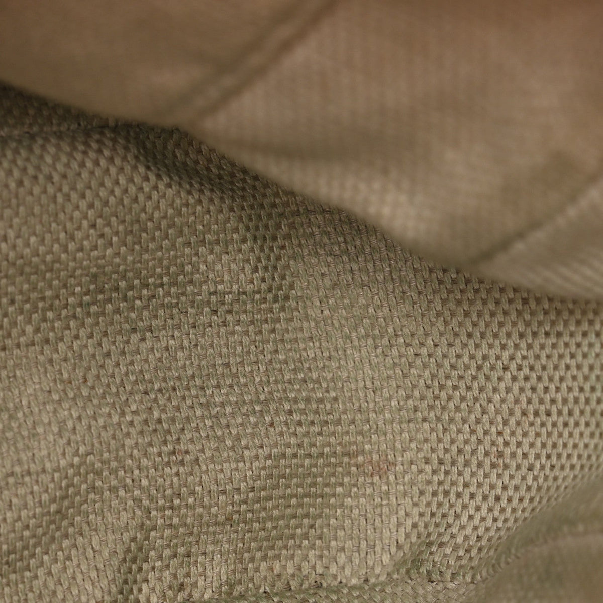 Pebbled Calfskin Small Soho Disco Bag Camelia product image 12, provided for visual reference and product detail review