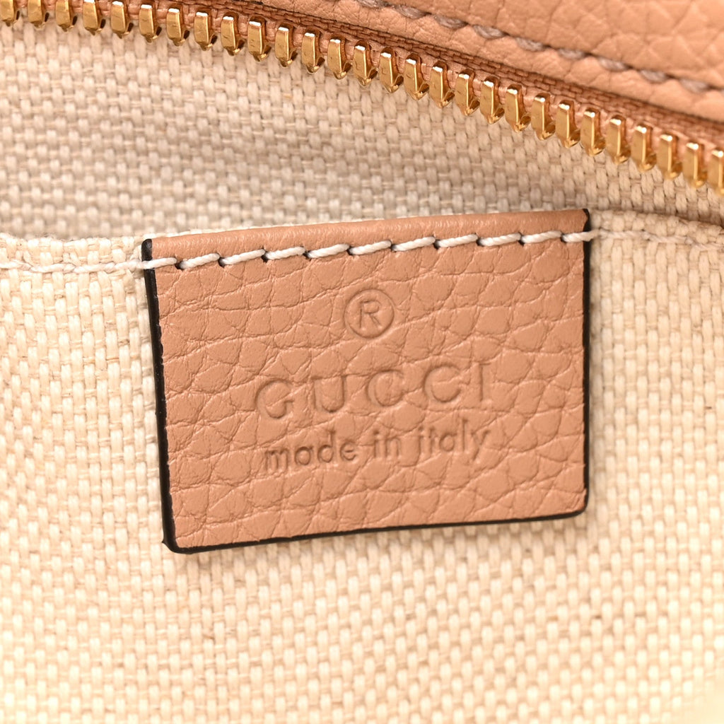 Pebbled Calfskin Small Soho Disco Bag Camelia product image 6, provided for visual reference and product detail review
