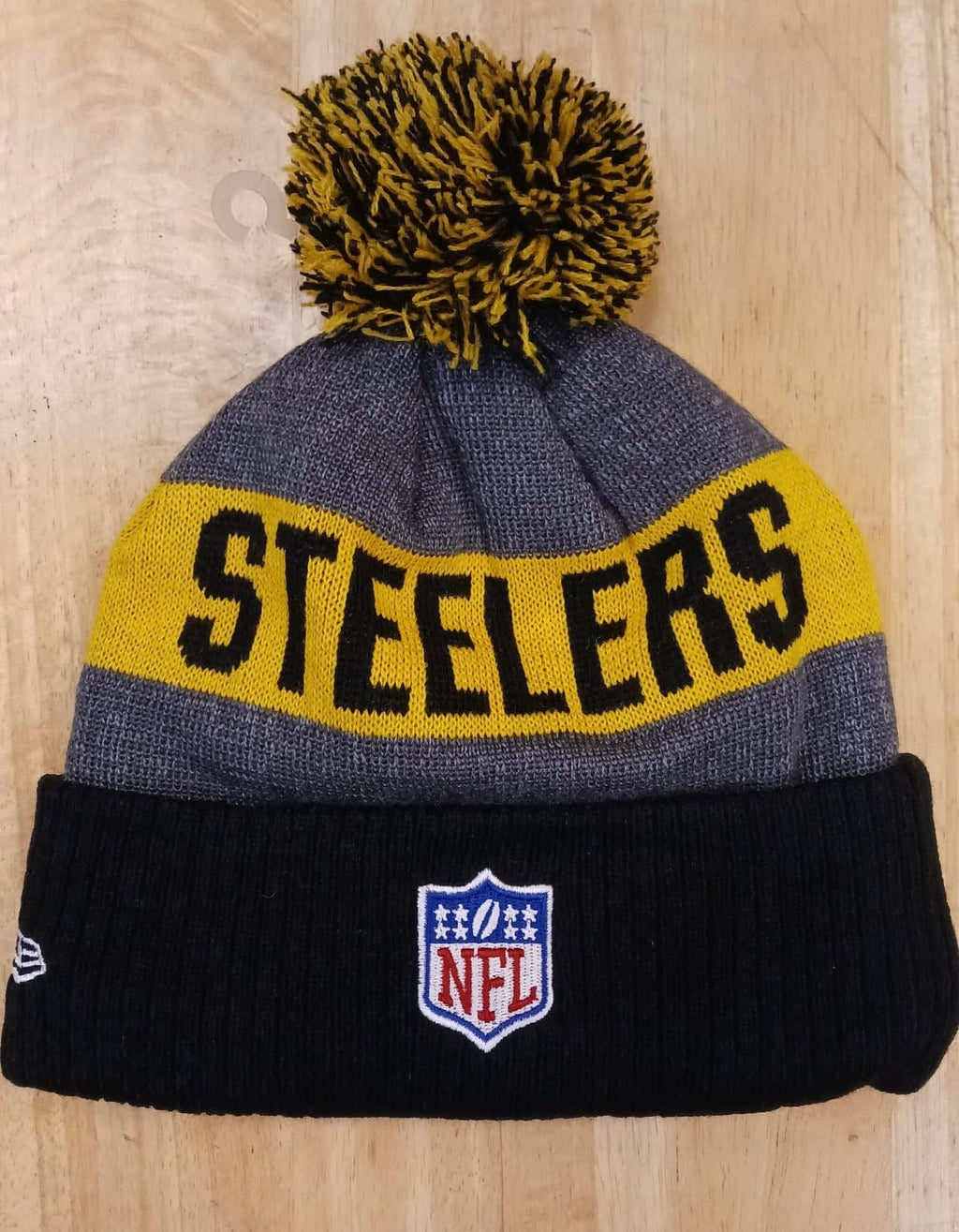 Pittsburgh Steelers NFL New Era winter Hat with Pom product image 2