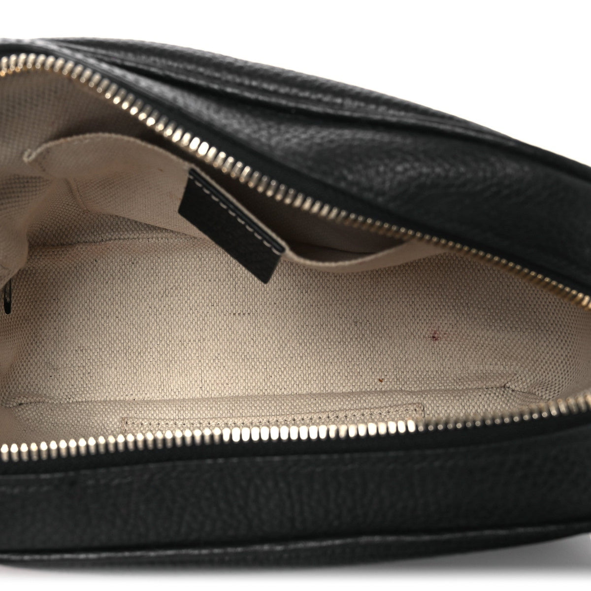 Pebbled Calfskin Small Soho Disco Bag Black product image 5, provided for visual reference and product detail review