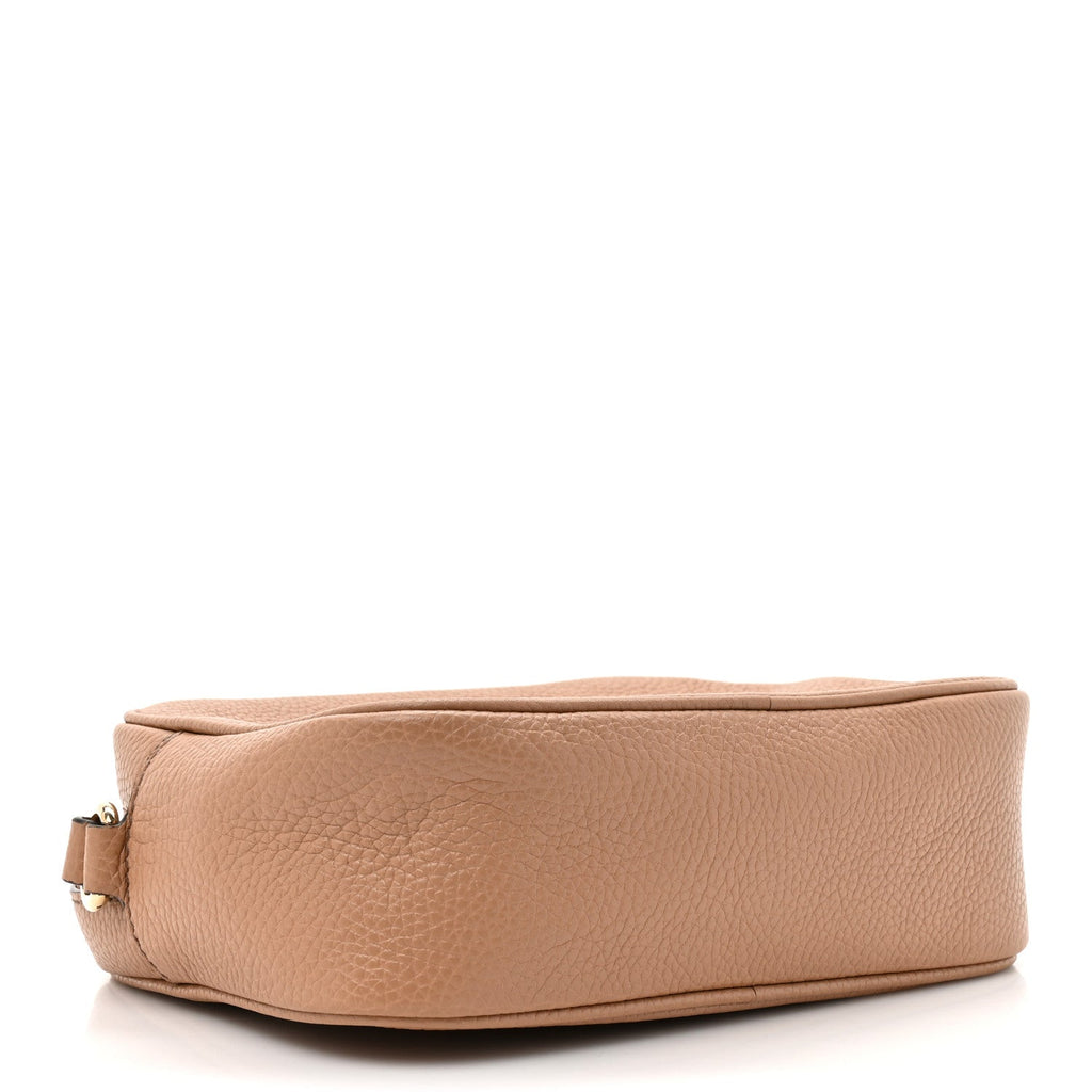 Pebbled Calfskin Small Soho Disco Bag Camelia product image 4, provided for visual reference and product detail review