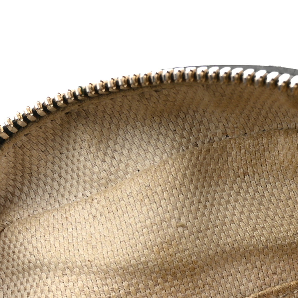 Pebbled Calfskin Small Soho Disco Bag Black product image 12, provided for visual reference and product detail review