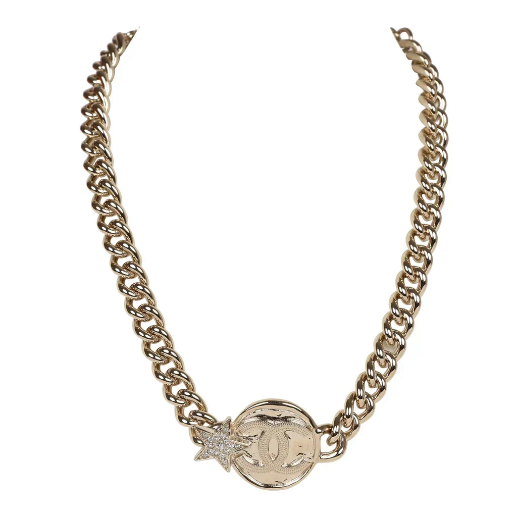 Chanel Rhinestone Star Chain 18K Gold Necklace product image 1, provided for visual reference and product detail review