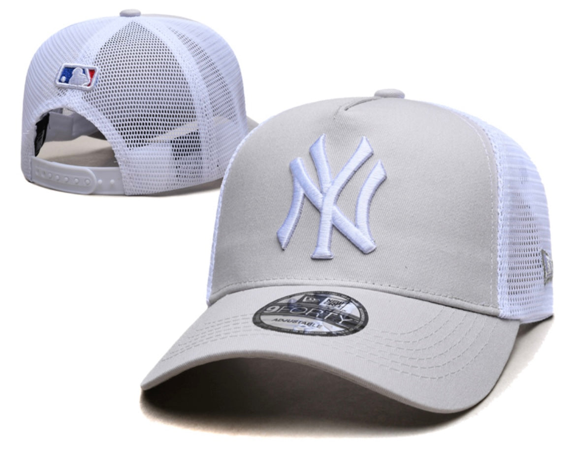 New York Yankees Official MLB Era Hat adjustable product image 1