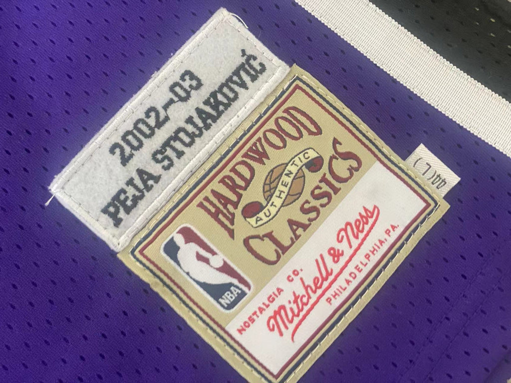 Peja Stojaković Sacramento Kings Jersey Mitchell & Ness product image 4