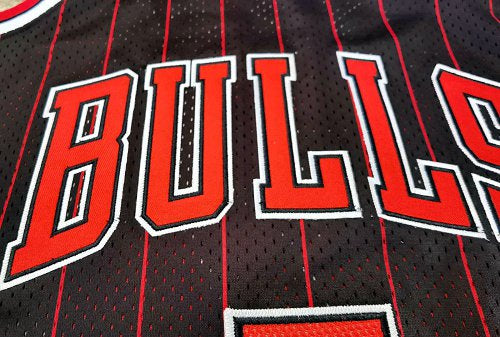 Toni Kukoc 1995-96 Chicago Bulls Jersey Mitchell & Ness product image 3
