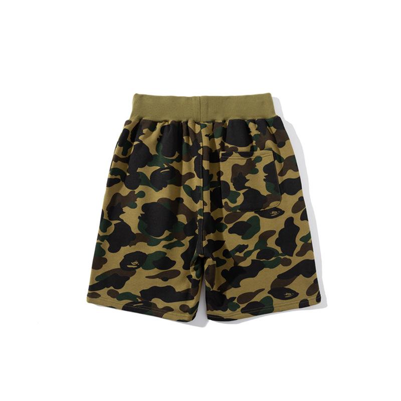 Bathing Ape Shorts Camouflage Shorts Men and Women Men Beach Shorts Middle Pants product image 3, provided for visual