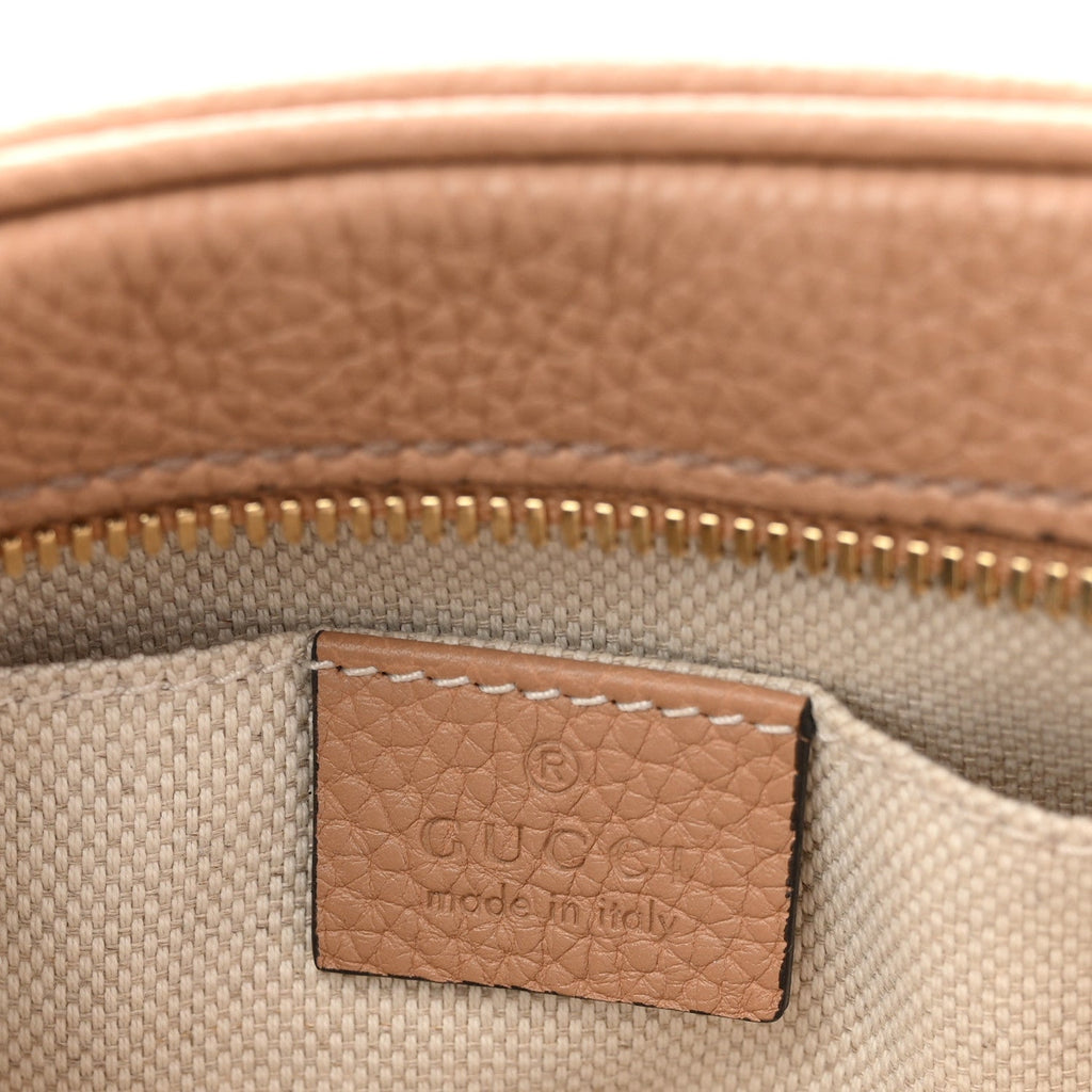 Pebbled Calfskin Small Soho Disco Bag Camelia product image 6, provided for visual reference and product detail review