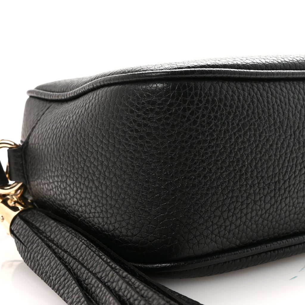 Pebbled Calfskin Small Soho Disco Bag Black product image 9, provided for visual reference and product detail review