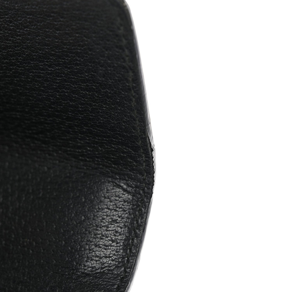 Grained Calfskin Bee Star Small Padlock Shoulder Bag Black product image 14, provided for visual reference and product