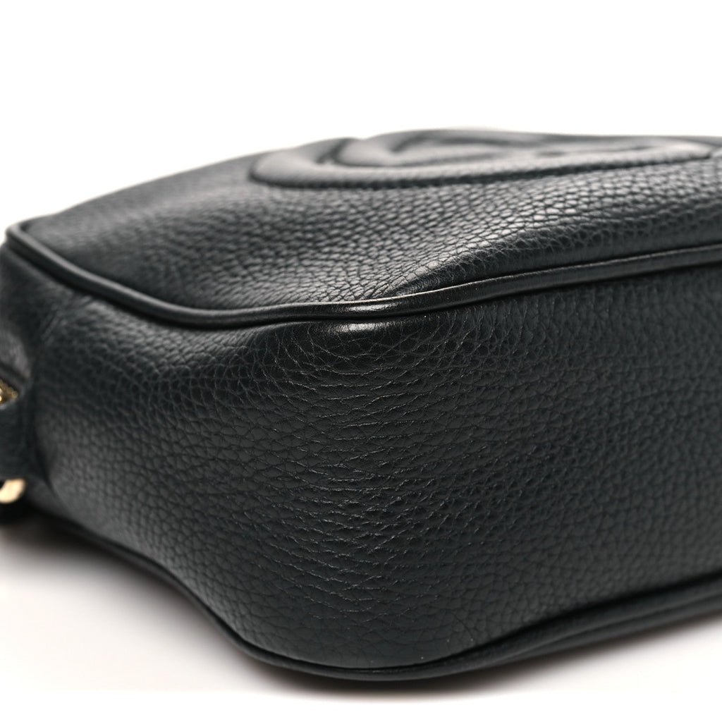 Pebbled Calfskin Small Soho Disco Bag Black product image 9, provided for visual reference and product detail review