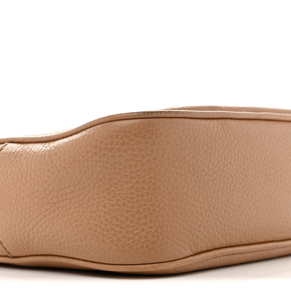 Pebbled Calfskin Small Soho Disco Bag Camelia product image 8, provided for visual reference and product detail review