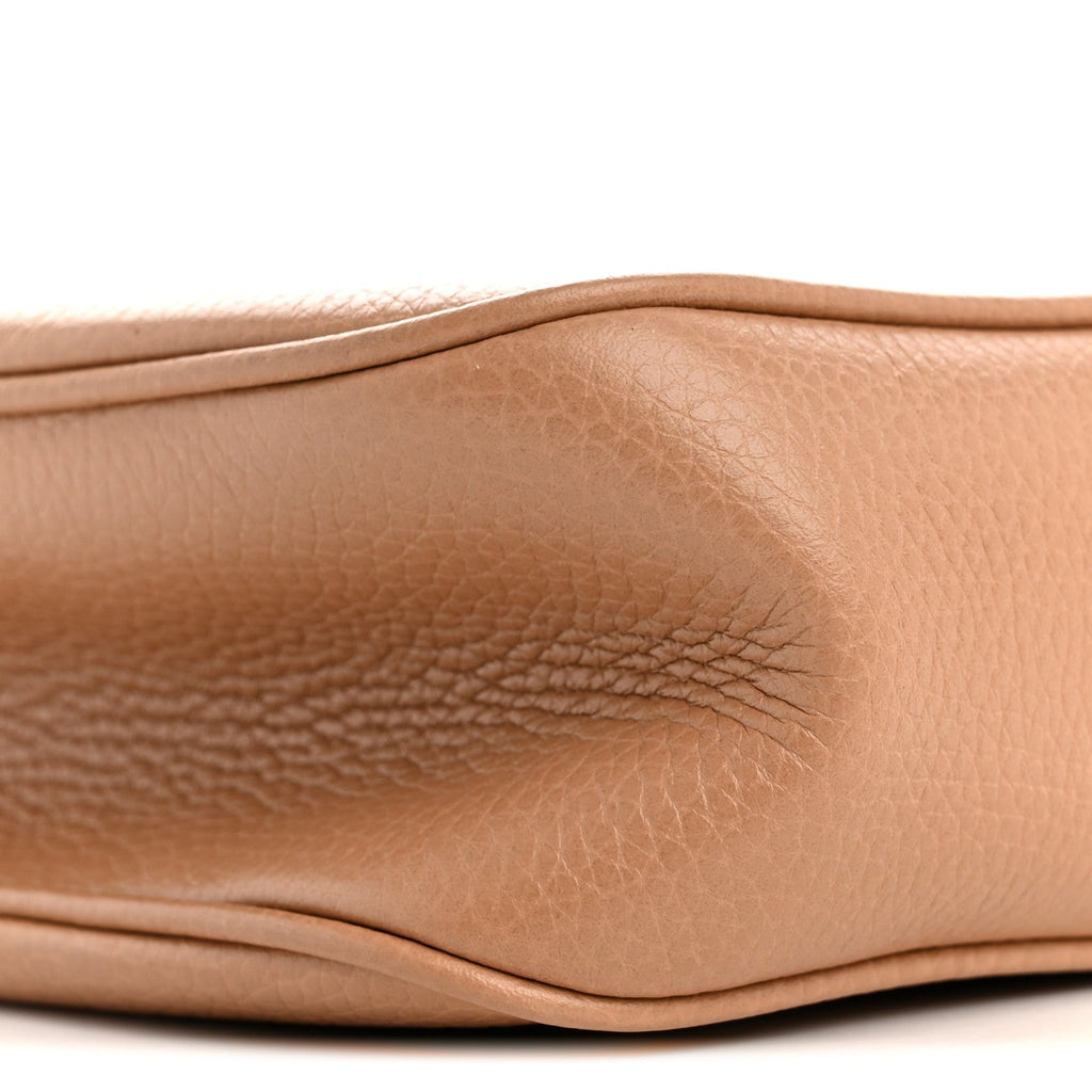 Pebbled Calfskin Small Soho Disco Bag Camelia product image 10, provided for visual reference and product detail review