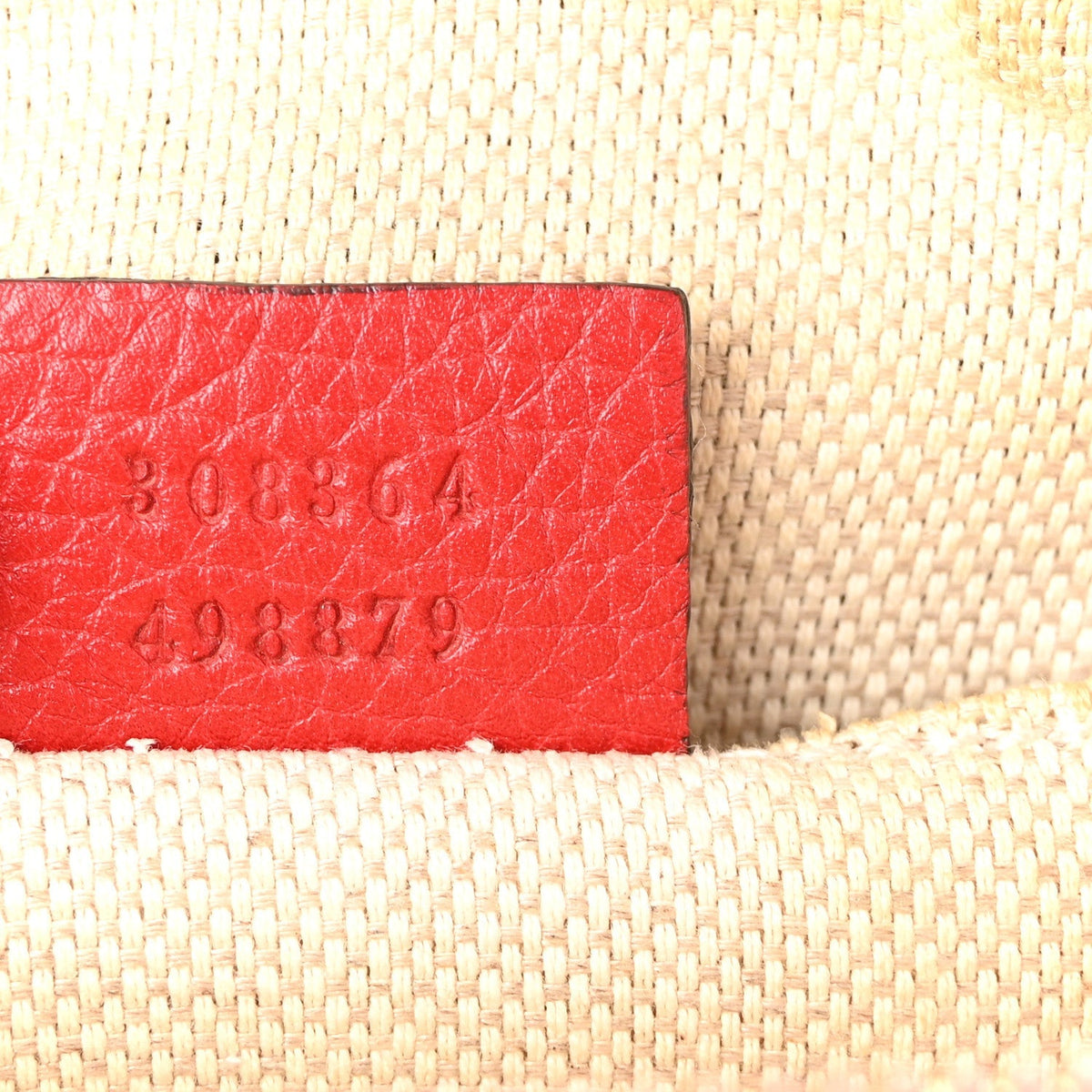 Pebbled Calfskin Small Soho Disco Bag Tabasco Red product image 7, provided for visual reference and product detail review