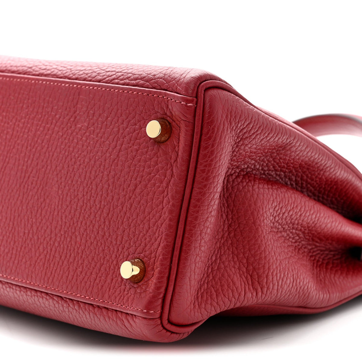 Taurillon Clemence Kelly Retourne 28 Rouge Grenat product image 10, provided for visual reference and product detail review