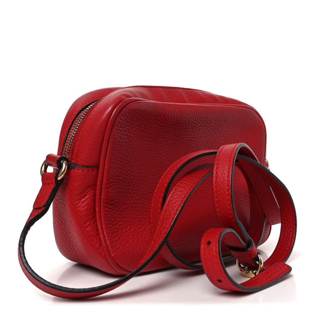 Pebbled Calfskin Small Soho Disco Bag Tabasco Red product image 3, provided for visual reference and product detail review