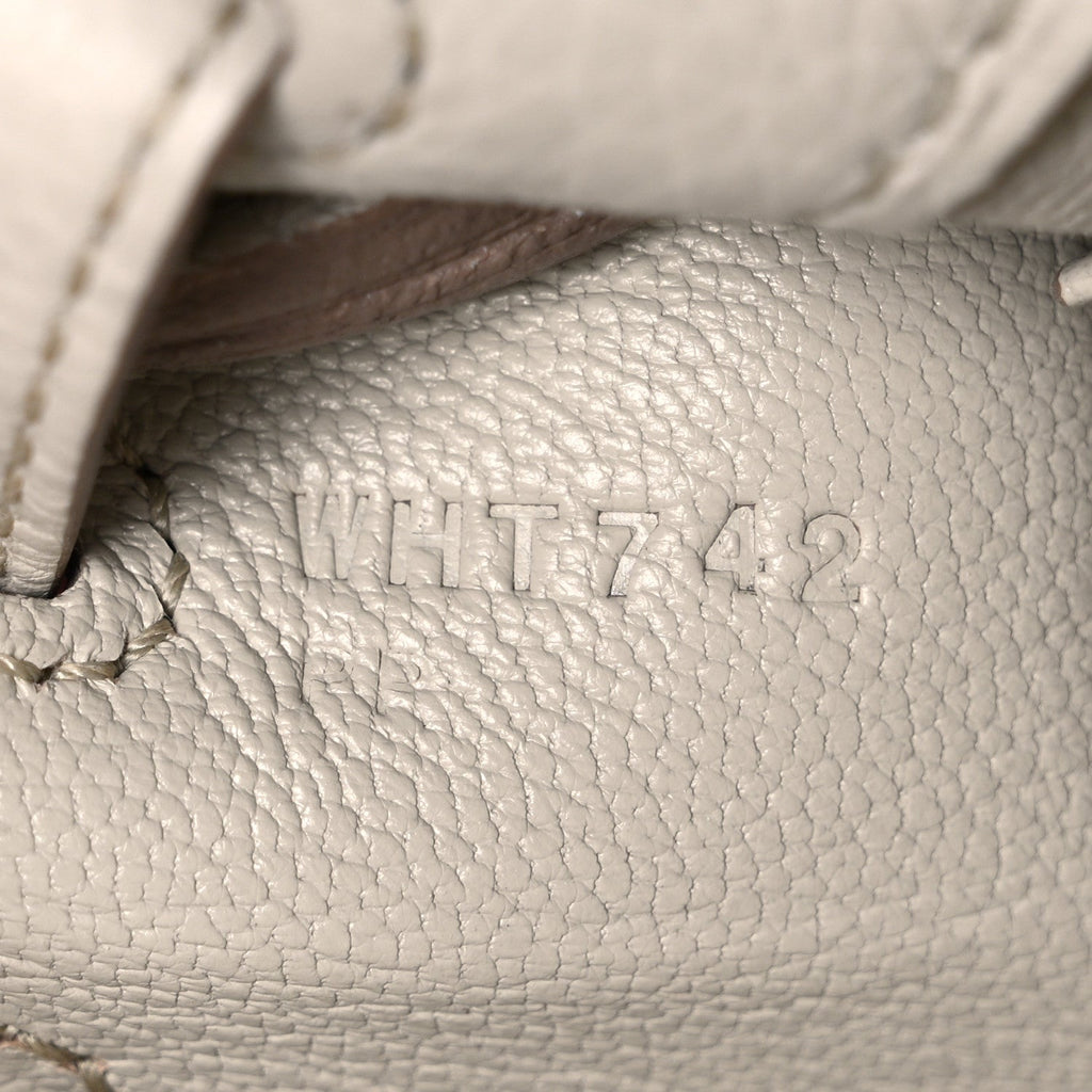 Togo Kelly Retourne 25 Beton product image 7, provided for visual reference and product detail review