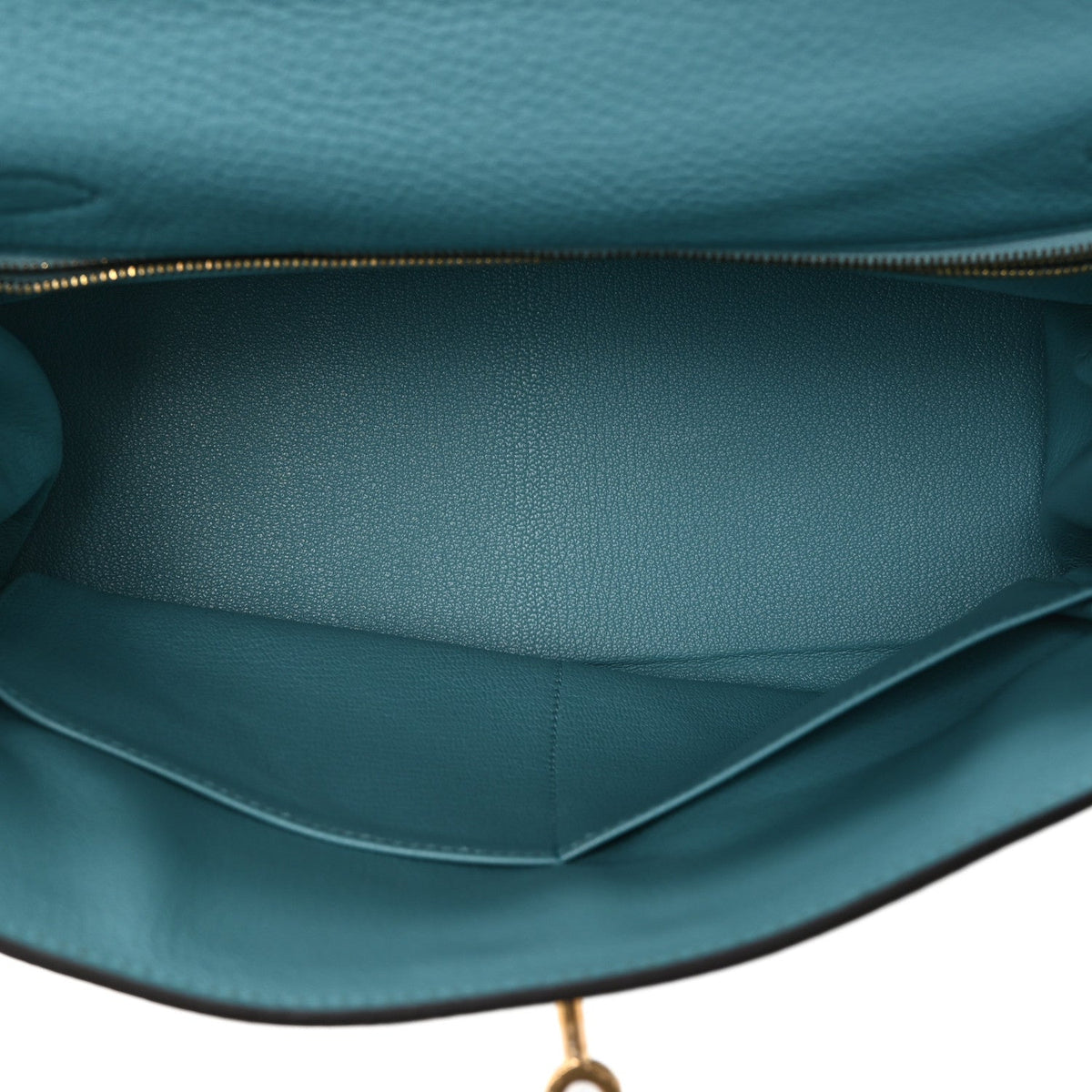 Togo Kelly Retourne 28 Bleu Atoll product image 9, provided for visual reference and product detail review