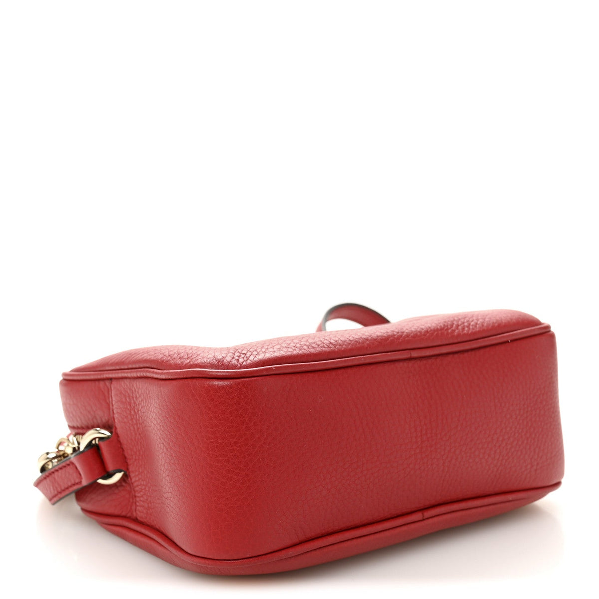 Pebbled Calfskin Small Soho Disco Bag Tabasco Red product image 4, provided for visual reference and product detail review