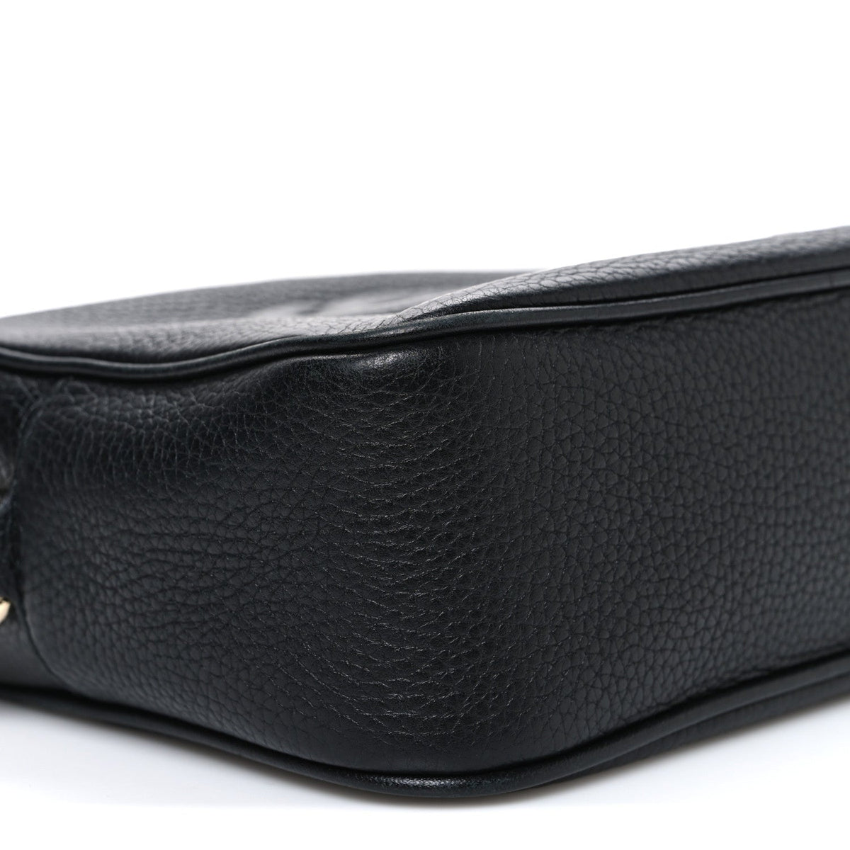 Pebbled Calfskin Small Soho Disco Bag Black product image 9, provided for visual reference and product detail review