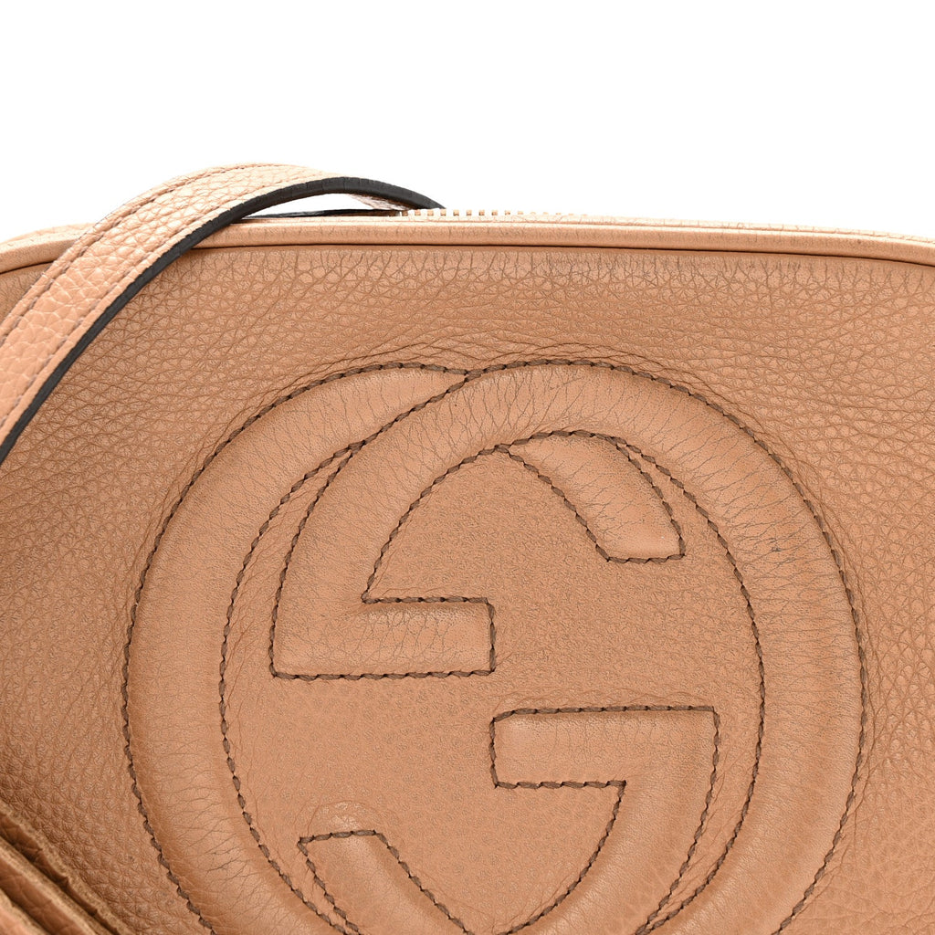 Pebbled Calfskin Small Soho Disco Bag Camelia product image 8, provided for visual reference and product detail review